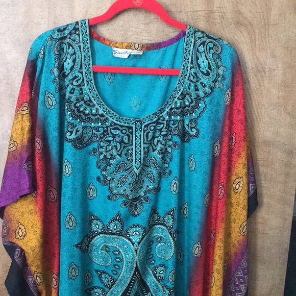 Beautiful Kaftan by Sante - Picture 3 of 6